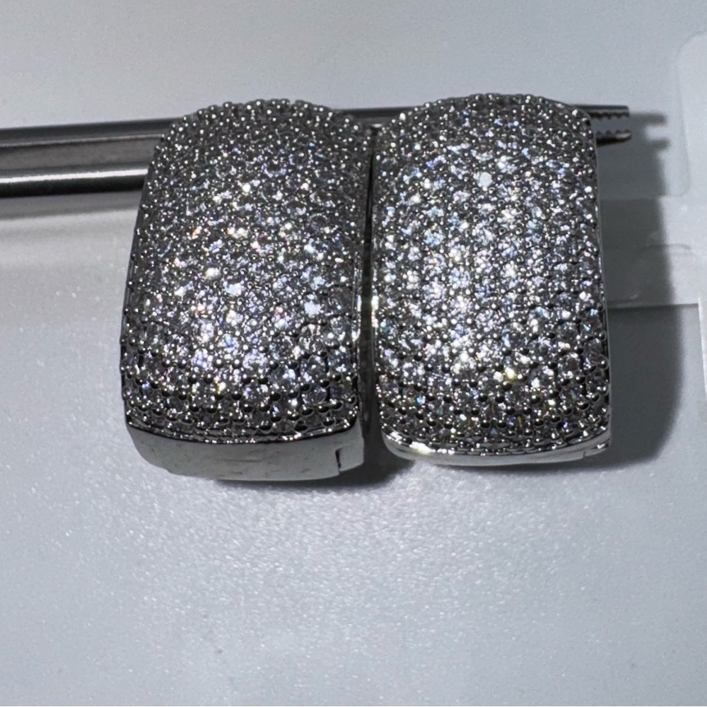 14k 2.5ct Pave Hoops - Picture 5 of 14